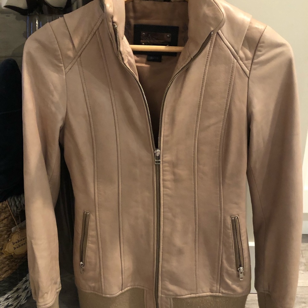 Mackage cream/beige XS leather jacket